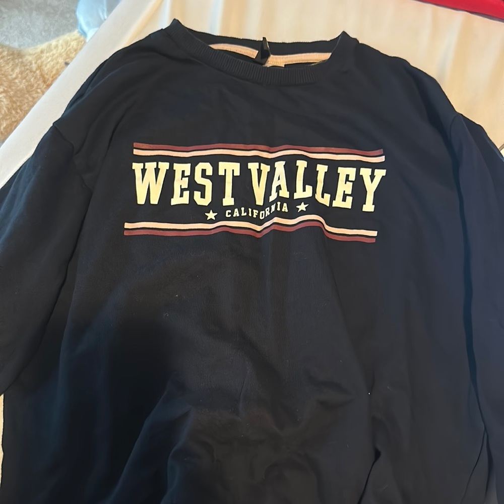 Long sleeve tee